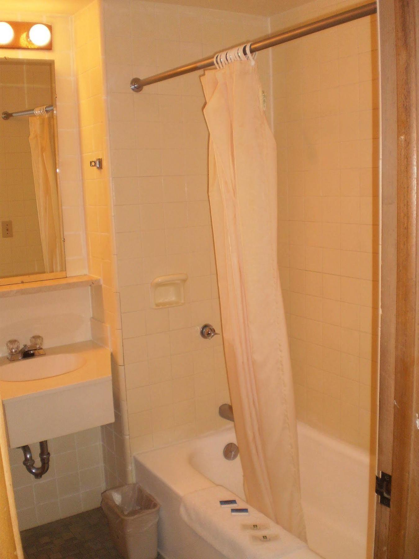 שמפיין The Lincoln Lodge Urbana מראה חיצוני תמונה