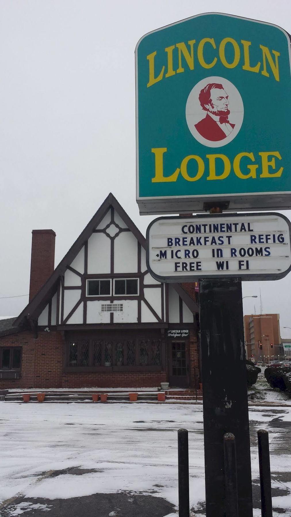 שמפיין The Lincoln Lodge Urbana מראה חיצוני תמונה