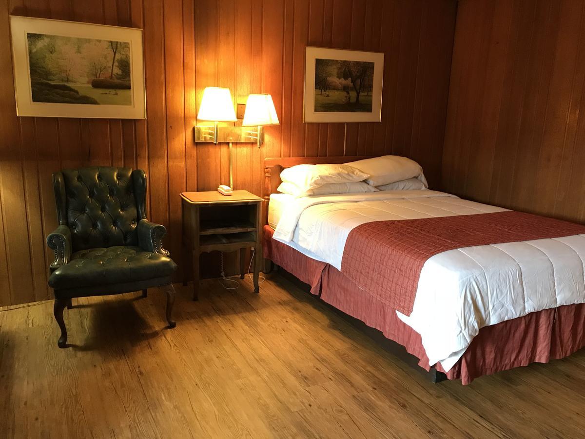 שמפיין The Lincoln Lodge Urbana מראה חיצוני תמונה
