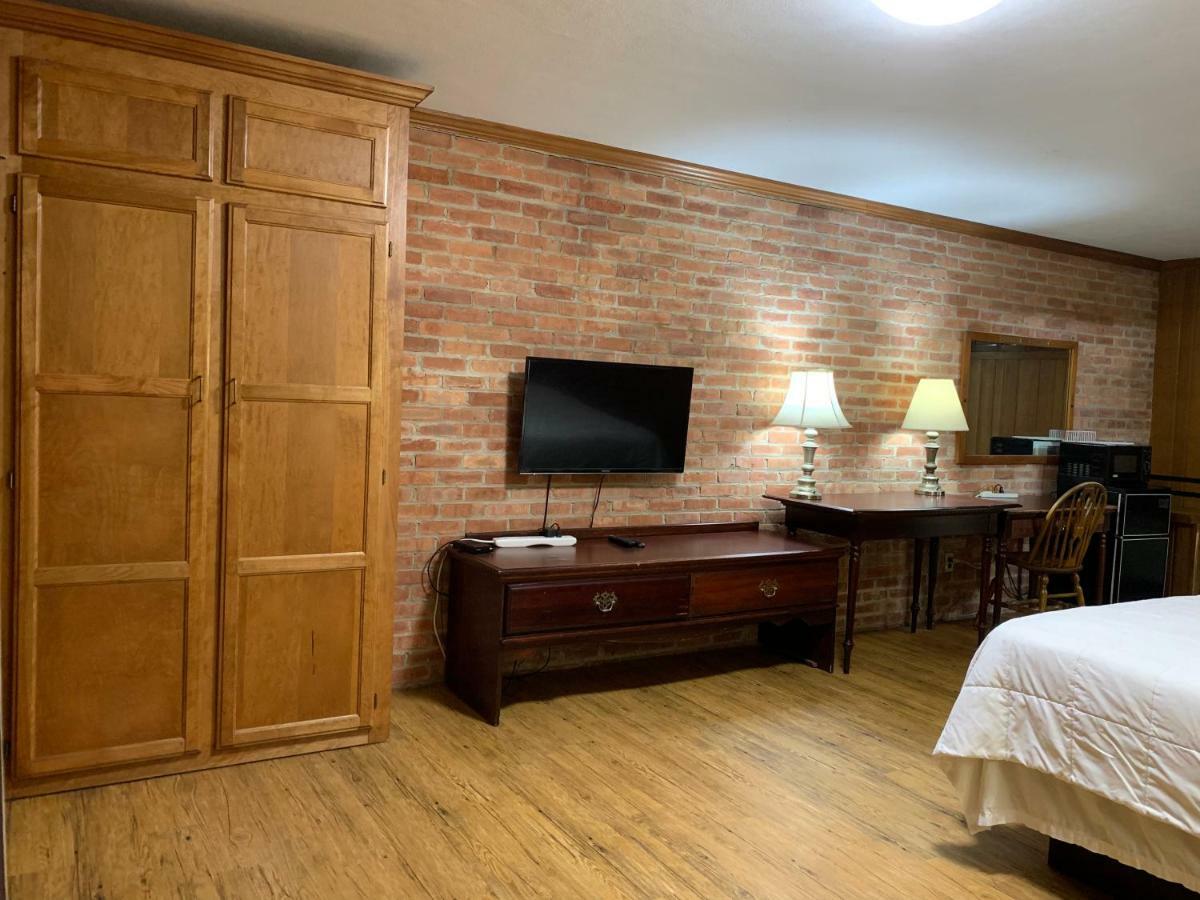 שמפיין The Lincoln Lodge Urbana מראה חיצוני תמונה